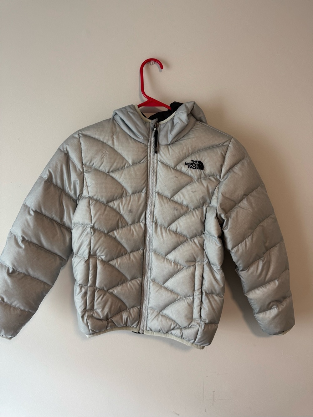 Brand NEW! The North Face Kids Silver Hooded Puffer Reversible Jacket